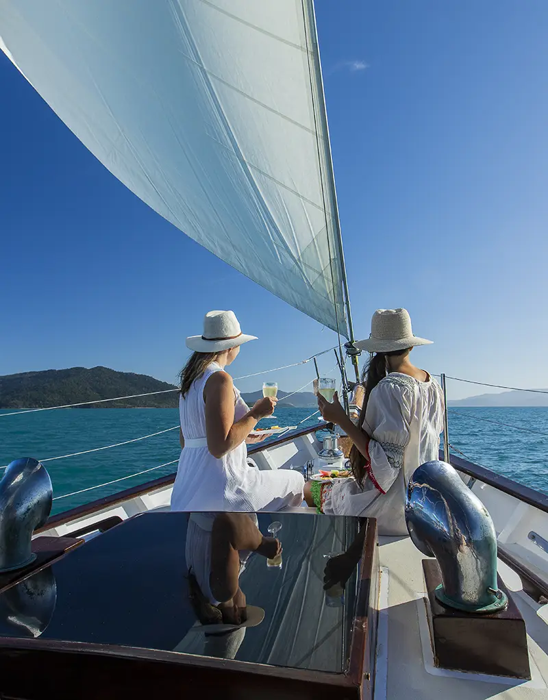 Airlie Beach Sailing Day Tours